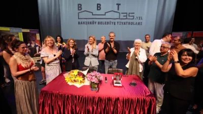 Bakırköy Belediye Tiyatroları 35. yıl lansmanında, geçen sezon 118 bin