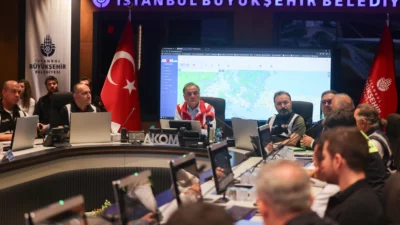 İstanbul Büyükşehir Belediye Başkan Vekili Nuri Aslan, İstanbul'daki sağanak yağış
