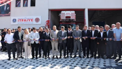 Bursa’da itfaiye teşkilatını personel ve ekipman destekleriyle güçlendiren Büyükşehir Belediyesi,