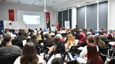 Ankara Büyükşehir Belediyesi, Milli Eğitim Bakanlığı Akademi Giriş Sınavı’na hazırlanan