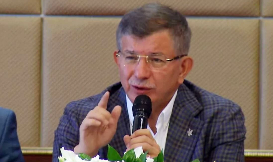 Gelecek Partisi Genel Başkanı Ahmet Davutoğlu, yaptığı kapsamlı açıklamayla parti