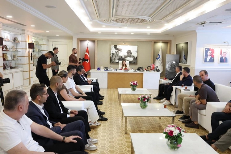 Antalya Büyükşehir Belediye Başkan Vekili Büşra Özdemir, Antalyaspor Kulübü Başkanı