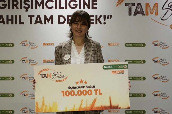 Akademisyen Doç. Dr. Ümmügülsüm Zor, atığa dönüşen tarımsal ürünleri katma