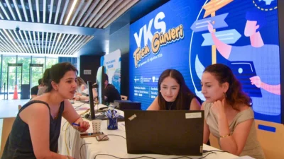 Kültürsem kursları ile gençlerin üniversiteye hazırlık süreçlerinde onların yanında olan