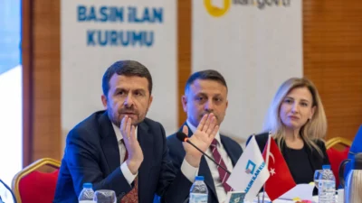 Basın İlan Kurumu Genel Müdürü Abdulkadir Çay, Bursa'da düzenlenen bölge
