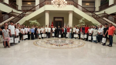 2026 LGS'de 500 tam puan alarak Türkiye birincileri arasında yer