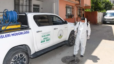 Bursa Osmangazi Belediyesi, yaz aylarında artış gösteren haşere ile mücadele