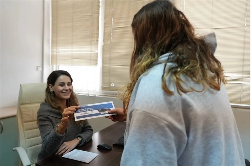 Denizli Büyükşehir Belediyesi’nin dar gelirli ailelere yönelik sürdürdüğü “Yeni Doğan