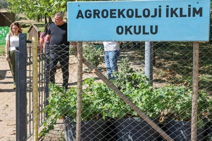 Diyarbakır Büyükşehir Belediyesi yetkilileri, Tıbbi Aromatik Bitki Üretim ve İşleme