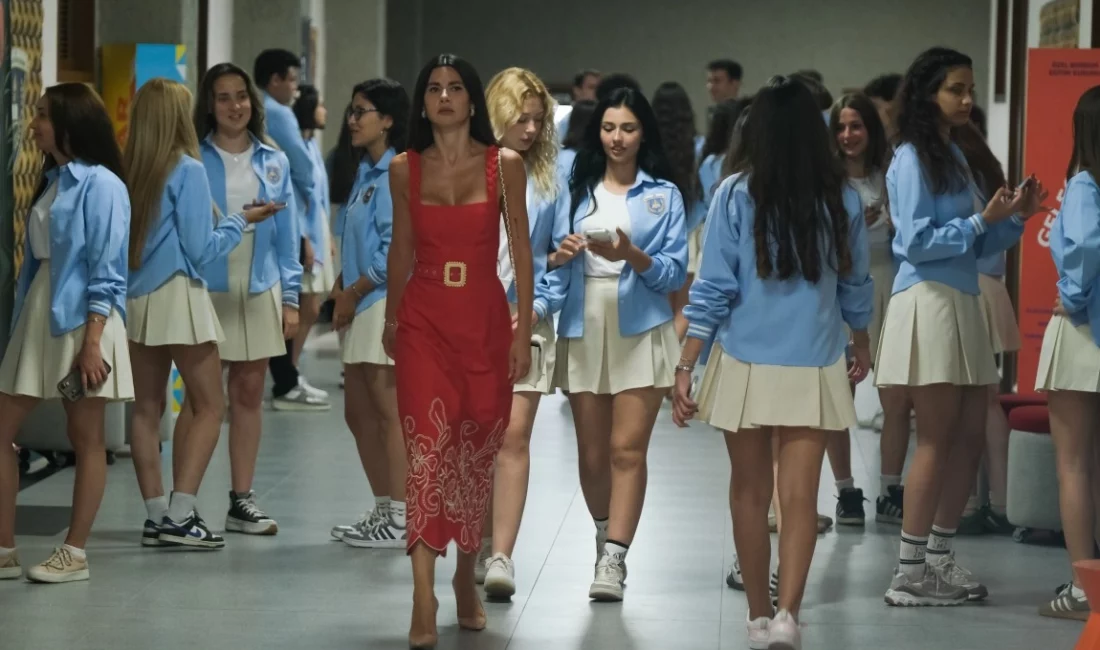 Kanal D'nin dikkat çeken dizisi Daha 17'de Şebnem Akkaya karakterine