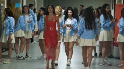 Kanal D'nin dikkat çeken dizisi Daha 17'de Şebnem Akkaya karakterine
