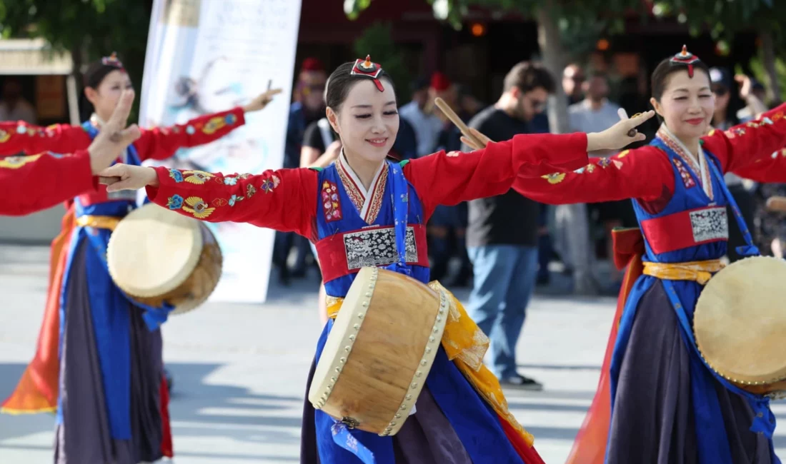 38. Uluslararası Altın Karagöz Halk Dansları Yarışması kapsamında düzenlenen nokta