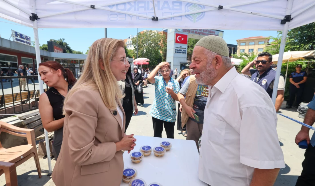 İstanbul Bakırköy Belediyesi, Muharrem ayı dolayısıyla belediyenin aşevinde hazırlanan aşureleri ilçenin