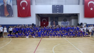 Bakırköy Belediyesi’nin 7-14 yaş arası çocuklara ücretsiz olarak sunduğu “Yaz