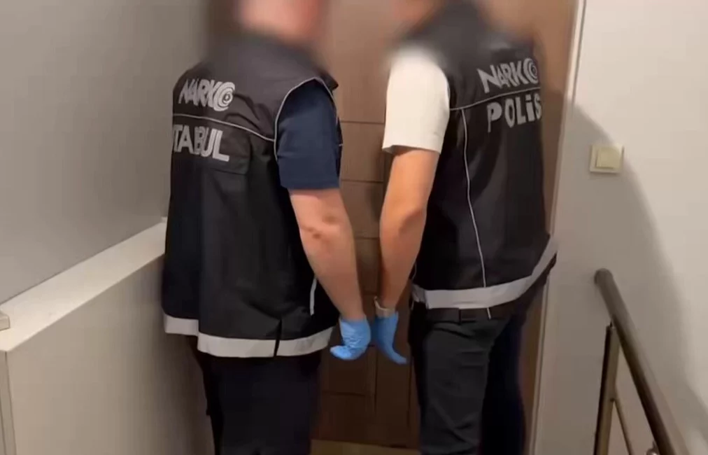 İstanbul'un Şişli, Esenler ve Esenyurt ilçelerinde düzenlenen üç ayrı narkotik