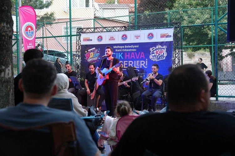 İstanbul Maltepe’de mahalle parkları yaz akşamlarında müziğin buluşma noktası olmaya
