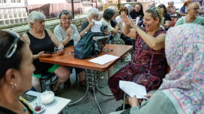 İzmir Büyükşehir Belediyesi, engelli bireylere yönelik hizmetlerin daha hızlı, doğru