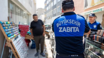 Mersin Büyükşehir Belediyesi Zabıta Dairesi Başkanlığı ekipleri; kent estetiğini korumak,