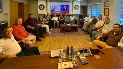 Keşan Kent Konseyi Başkanı Hasan Karagöz ve Yürütme Kurulu üyeleri,
