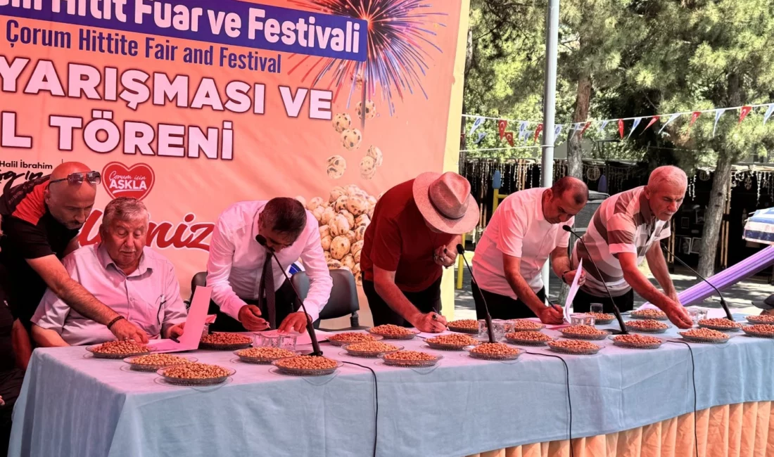 38. Uluslararası Çorum Hitit Fuarı kapsamında düzenlenen leblebi yarışmasında Yaşar