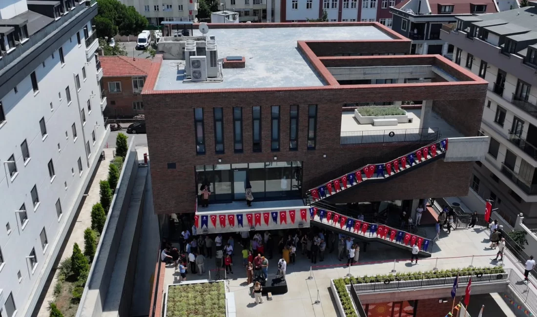 İstanbul Büyükşehir Belediyesi (İBB), Maltepe Çınar Yaşam Kampüsü’nü hizmete açtı.