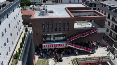 İstanbul Büyükşehir Belediyesi (İBB), Maltepe Çınar Yaşam Kampüsü’nü hizmete açtı.