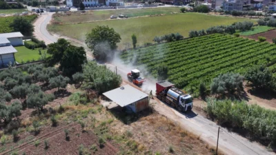 Manisa Büyükşehir Belediyesi, kent genelinde sürdürdüğü yol yenileme çalışmaları kapsamında