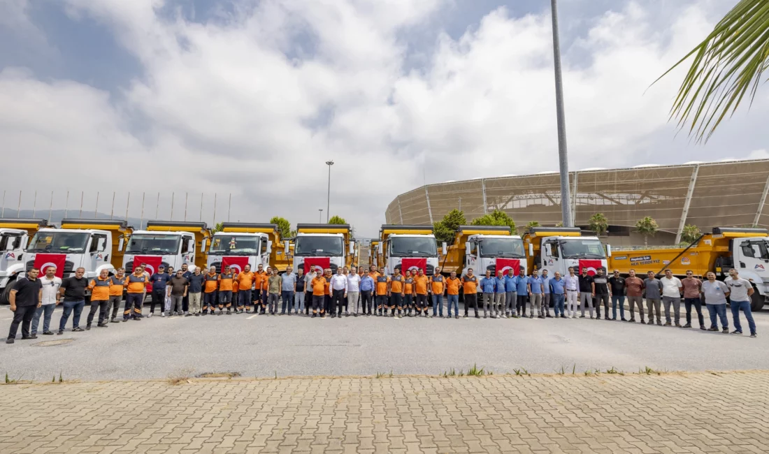 Mersinlilere daha iyi bir hizmet verebilmek için çalışmalarına ve yatırımlarına