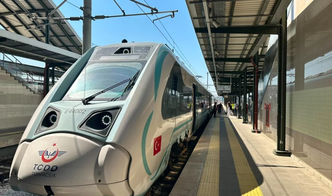 TCDD Taşımacılık AŞ'nin yerli ve millî imkânlarla üretilen Millî Elektrikli