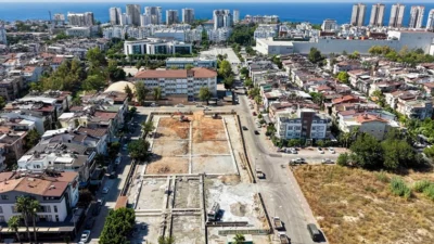 Antalya Muratpaşa Belediyesi, Fener Mahallesi’nde 4 tenis ve 4 padel