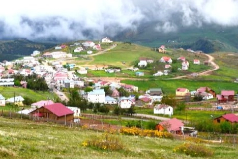 Ordu’nun gözde turizm merkezlerinden Çambaşı Yaylası, bu hafta sonu ziyaretçilerini