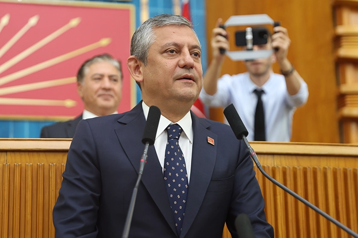 CHP Grup Başkanı Özgür Özel, TBMM Grup Toplantısı'nda yaptığı konuşmada
