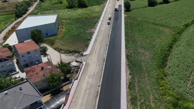 Sakarya Büyükşehir Belediyesi, ulaşım altyapısını güçlendirecek çalışmalara devam ederken, trafik