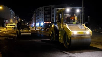 Eskişehir Büyükşehir Belediyesi, "Şehir Uyurken Büyükşehir Mesaide" anlayışıyla kent genelindeki