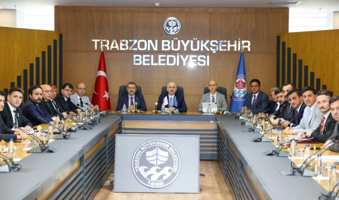 Trabzon Büyükşehir Belediyesi ev sahipliğinde düzenlenen toplantıda, şehrin sürdürülebilir şehircilik,