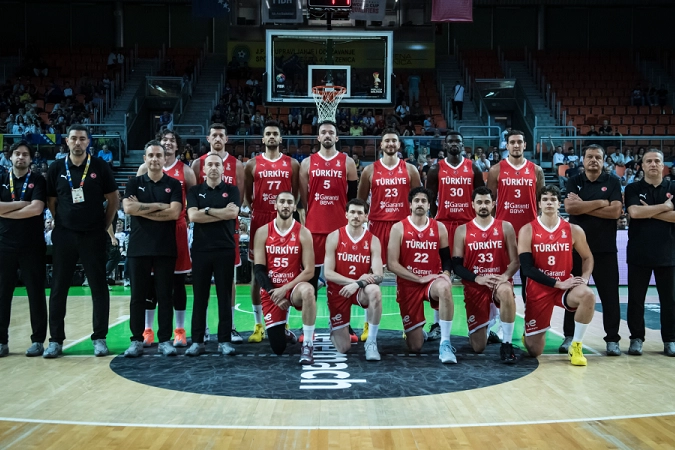 Old Spice, Türkiye Basketbol Federasyonu ile imzaladığı sponsorluk anlaşması kapsamında