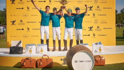 Gaston Polo Team, Cowdray Park Polo Club’da Dubai Polo Team’i