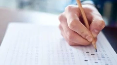 ÖSYM, bugün gerçekleştirilen 2026-YÖKDİL/2 sınavının temel soru kitapçıkları ile cevap