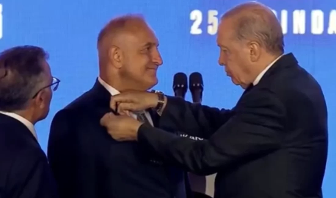 AK Parti’nin 25. kuruluş yıl dönümü programında partiye 3 milletvekili