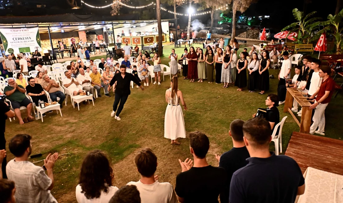 Antalya'da Muratpaşa Belediye Başkanı Ümit Uysal, Antalya’nın Kumluca ilçesine bağlı