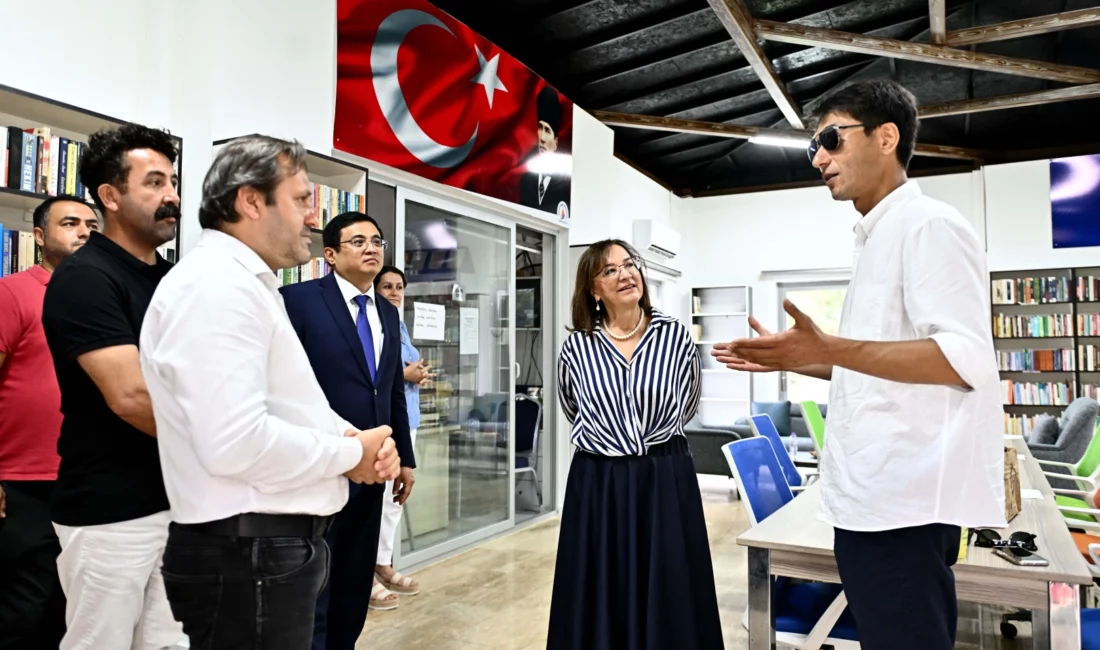 Antalya Muratpaşa Belediyesi, dünyaca ünlü Kırgız yazar Cengiz Aytmatov’un oğlu