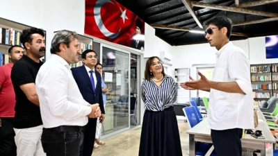 Antalya Muratpaşa Belediyesi, dünyaca ünlü Kırgız yazar Cengiz Aytmatov’un oğlu