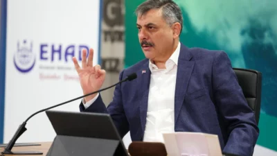 İçişleri Bakanı Mustafa Çiftçi, Evrensel Hafızlar Derneği tarafından düzenlenen “İhyâ