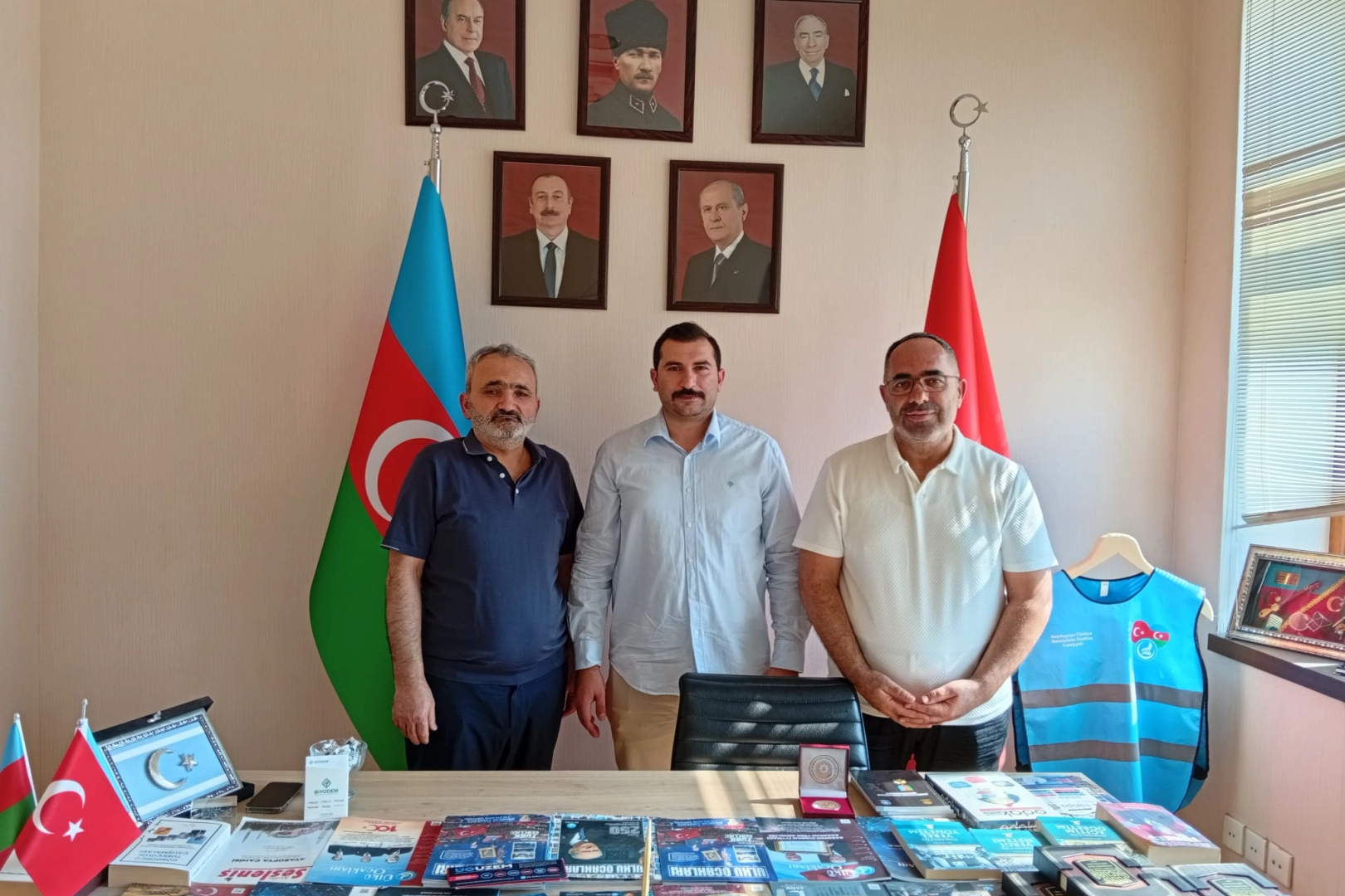 Azerbaycan Cumhuriyeti Milli Kahramanlarını Tanıtma Kamu Birliği Başkanı Elşen Uluhanlı