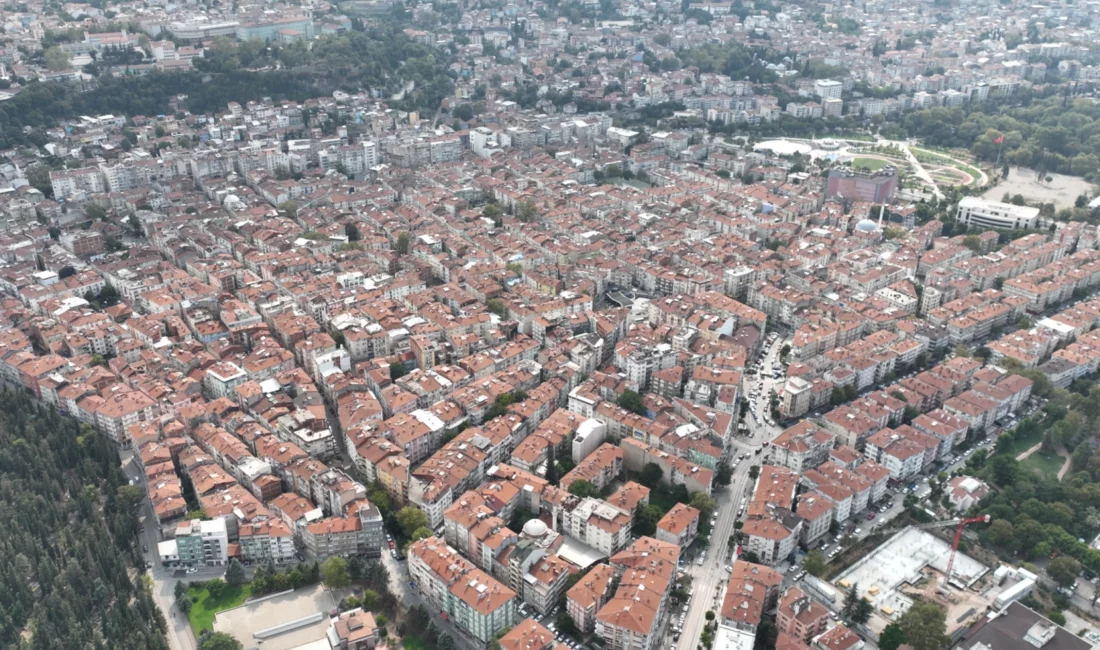 Bursa Büyükşehir Belediye Başkan Vekili Şahin Biba, Osmangazi ilçesindeki 82
