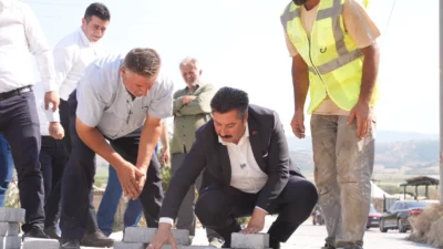 Bursa'da Yenişehir Belediyesi, ilçe genelinde ulaşım konforunu artırmak ve mahallelerin