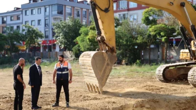 Çekmeköy Belediye Başkanı Orhan Çerkez, ilçede yapımı tamamlanan Çamlık Sağlıklı