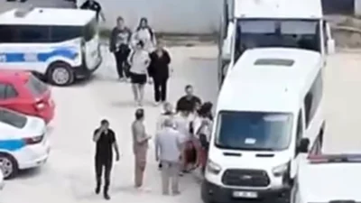 Düzce’nin Akçakoca ilçesinde, vatandaşları telefonla arayarak kendilerini müşteri hizmetleri personeli