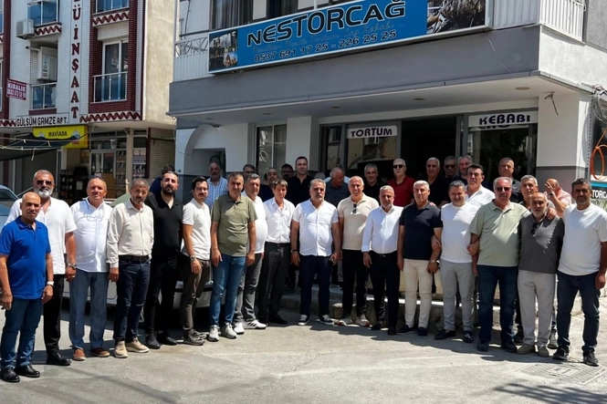 Ege Bölgesi Erzurum Dernekler Birliği Federasyonu öncülüğünde düzenlenen istişare kahvaltısında,