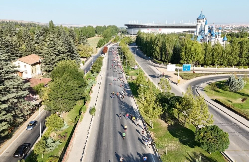 Eskişehir Büyükşehir Belediyesi tarafından düzenlenecek ETİ Lifalif Uluslararası Eskişehir Yarı